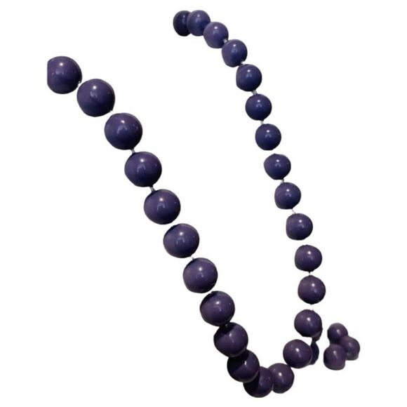 Vintage Periwinkle Purple Double Knot Single strand Classic Necklace 44” Heavy - Picture 5 of 11
